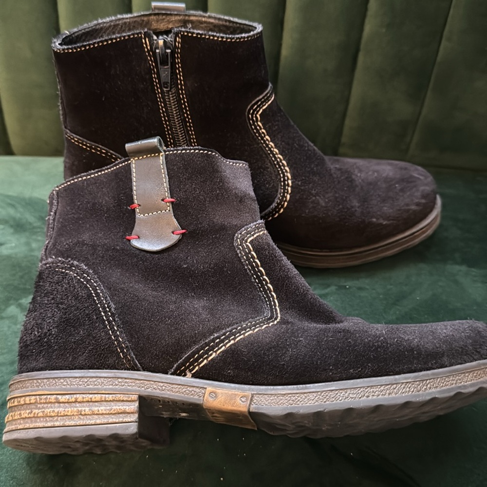 Biza Black Suede Ankle Boots Size 6.5 View 2